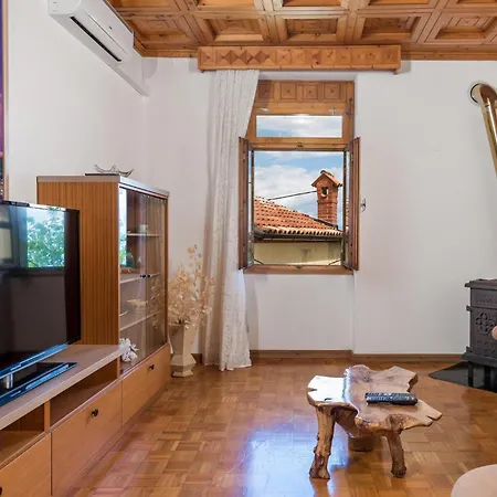 公寓 Lovely In Bregi With Wifi