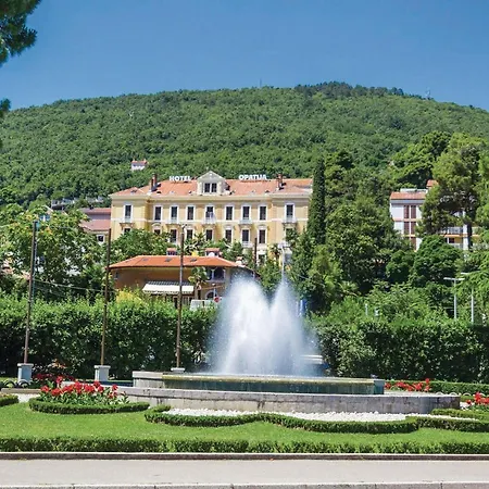 Lovely In Bregi With Wifi *