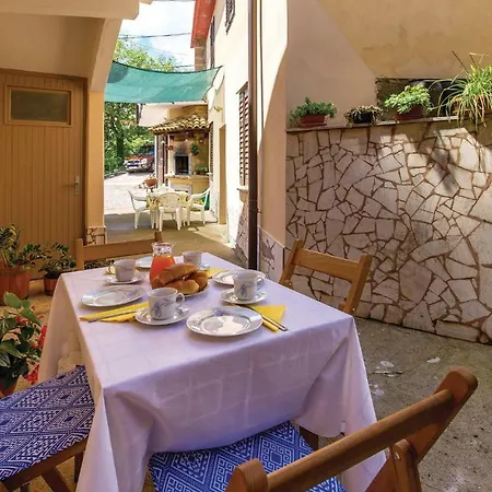 Apartment Lovely In Bregi With Wifi *